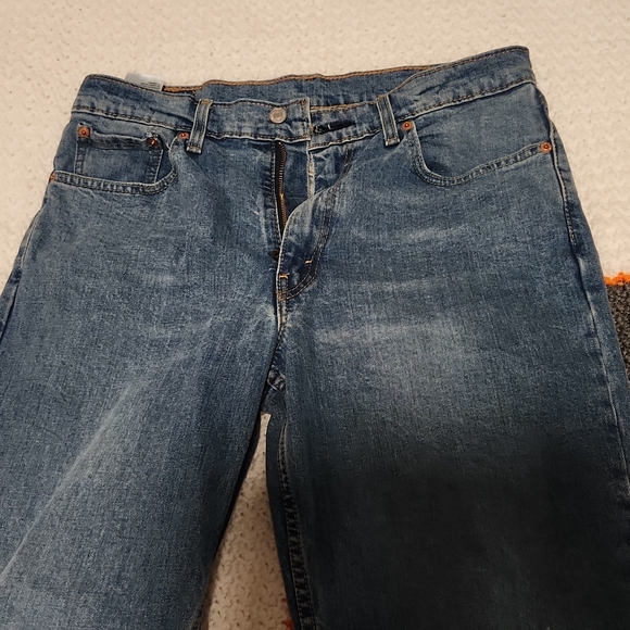 Levi strauass&Co 550 33x30 - Picture 4 of 4